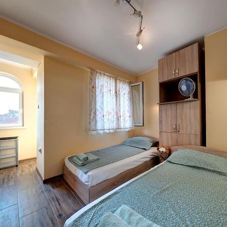 Funny-Gunny Room To The Sea Garden Burgas City Eksteriør billede